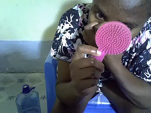 Snapshot of sexy_camara4 chatting on May 28, 10:29 pm sexy camara4 online show from May 28, 10:29 pm