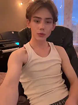 Snapshot of Ohnosashaa chatting on October 13, 3:01 pm Ohnosashaa online show from October 13, 3:01 pm