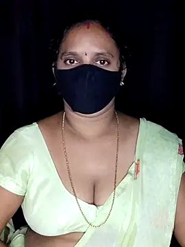 vintage-vibs online show from October 22, 5:45 pm