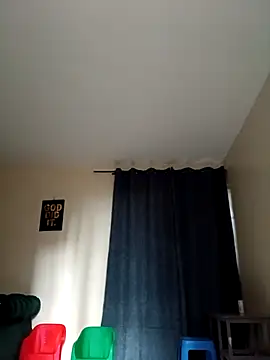 Snapshot of Lucyy1 chatting on March 13, 6:16 am Lucyy1 online show from March 13, 6:16 am