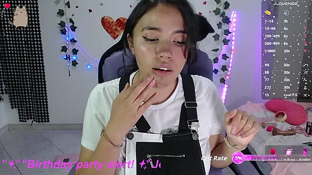 sophie north online show from February 11, 8:25 pm