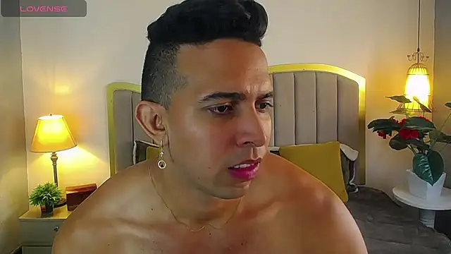 Snapshot of randy_paterman_ chatting on February 17, 1:42 pm randy paterman online show from February 17, 1:42 pm