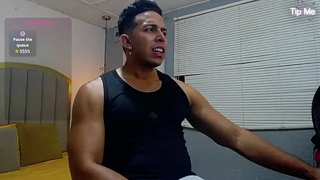 Snapshot of randy_paterman_ chatting on October 23, 12:43 am randy paterman online show from October 23, 12:43 am