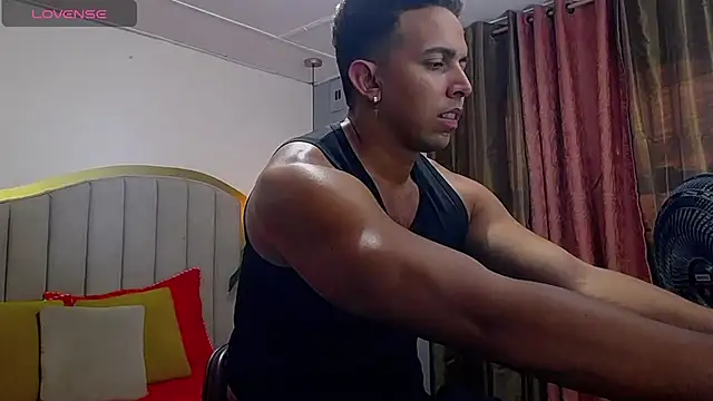 Snapshot of randy_paterman_ chatting on November 17, 7:08 pm randy paterman online show from November 17, 7:08 pm