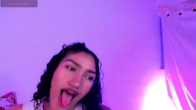 Snapshot of Olivia_fx chatting on March 5, 5:50 am Olivia fx online show from March 5, 5:50 am