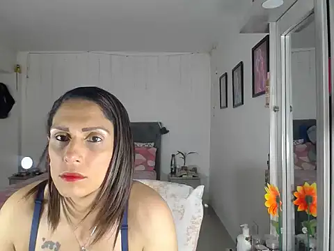 Corina hot online show from October 3, 8:17 pm