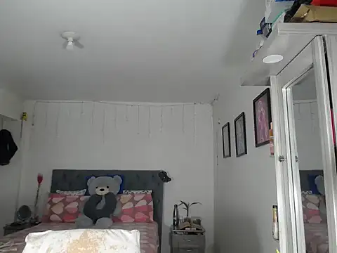 Corina hot online show from October 9, 8:51 pm