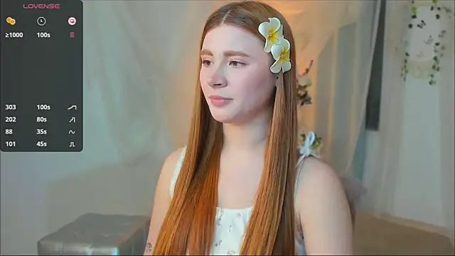 Freckle Diyana online show from February 7, 9:58 pm