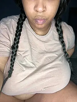 MissAriisback online show from April 22, 5:10 am