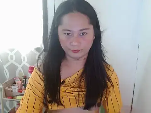 Snapshot of Sweet_amberxyz18 chatting on April 27, 5:27 am Sweet amberxyz18 online show from April 27, 5:27 am