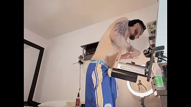 badanyboy online show from April 6, 8:10 pm