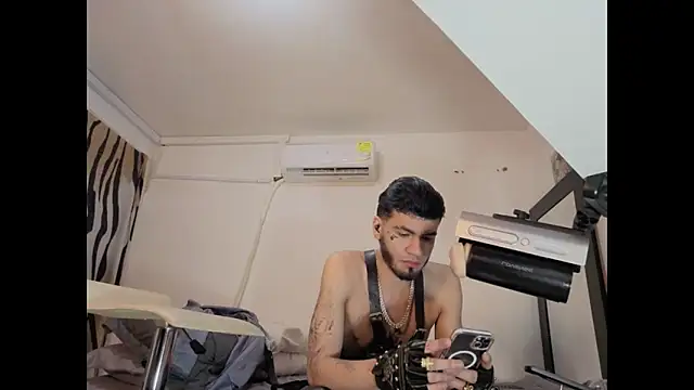 badanyboy online show from April 10, 10:03 pm