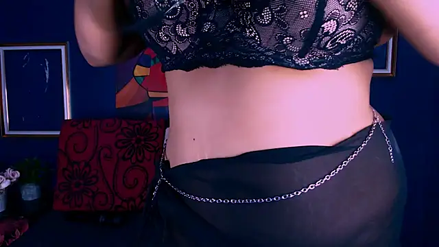 Snapshot of MsTashaxxx chatting on October 25, 8:03 pm MsTashaxxx online show from October 25, 8:03 pm