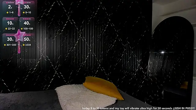  noahjones online show from December 9, 12:08 pm