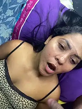 Snapshot of mayemarc chatting on December 15, 9:31 pm mayemarc online show from December 15, 9:31 pm