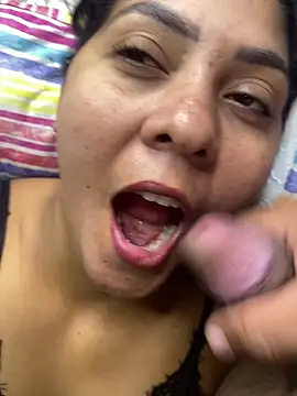 Snapshot of mayemarc chatting on December 17, 9:32 pm mayemarc online show from December 17, 9:32 pm