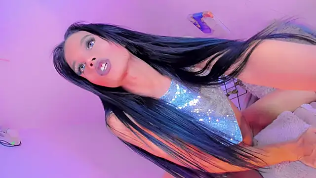 Snapshot of gilbanys_22 chatting on March 22, 5:28 am gilbanys 22 online show from March 22, 5:28 am