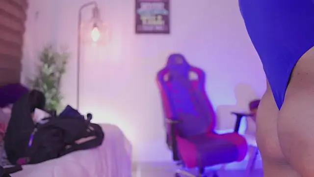 madelyn rose  online show from January 8, 1:52 am