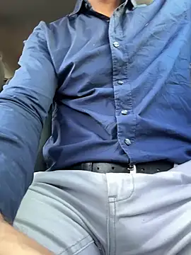 Snapshot of hotisraeli chatting on January 1, 12:22 pm hotisraeli online show from January 1, 12:22 pm