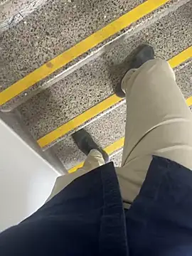 Snapshot of hotisraeli chatting on March 3, 9:11 am hotisraeli online show from March 3, 9:11 am