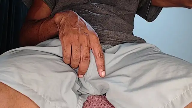 Snapshot of guinho_sp chatting on March 3, 11:44 am guinho sp online show from March 3, 11:44 am