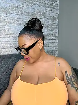 ExclusiveLeexx online show from March 1, 7:59 pm