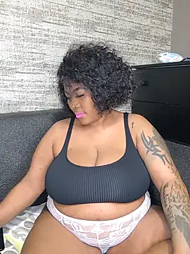 ExclusiveLeexx online show from December 4, 4:59 pm