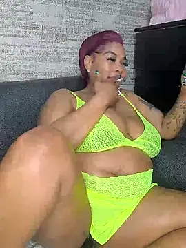 ExclusiveLeexx online show from April 18, 7:07 pm