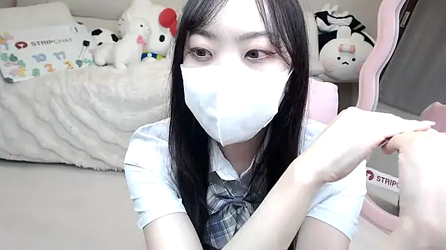 momo room online show from October 17, 10:40 am