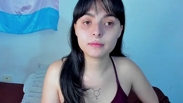 elizabethtaylorxxx online show from April 4, 8:39 pm