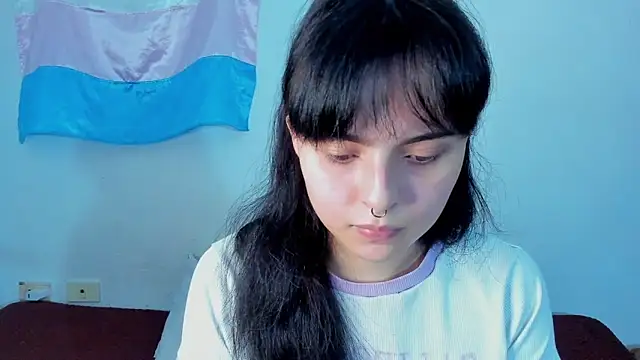 elizabethtaylorxxx online show from April 11, 1:10 am