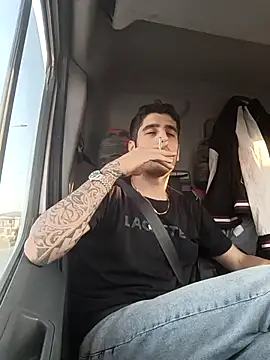 arenn1997 online show from November 27, 1:02 pm