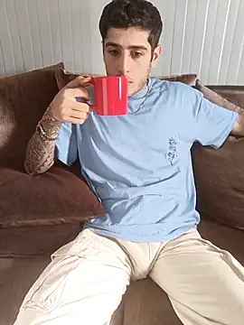 arenn1997 online show from February 19, 12:12 pm