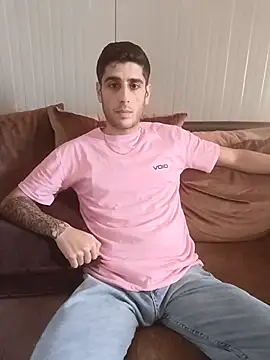 arenn1997 online show from March 31, 12:16 pm