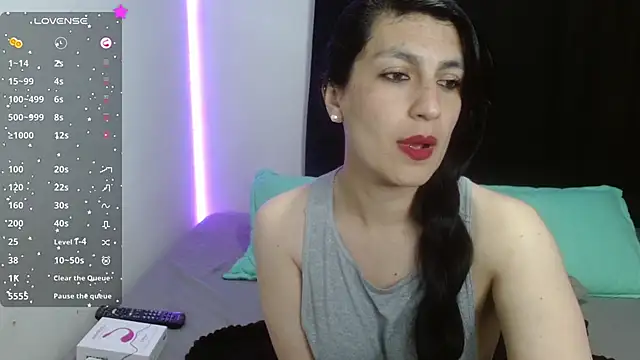 Snapshot of cristina_connor chatting on December 18, 11:40 pm cristina connor online show from December 18, 11:40 pm