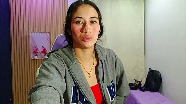 Snapshot of Cataleyalove_ADY chatting on October 25, 8:22 am Cataleyalove ADY online show from October 25, 8:22 am