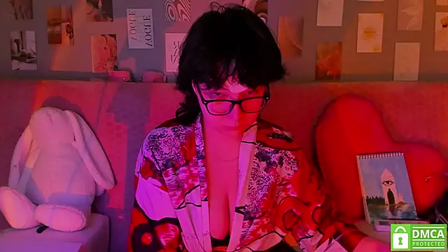 Snapshot of dreamgirllovee chatting on March 20, 11:56 pm dreamgirllovee online show from March 20, 11:56 pm