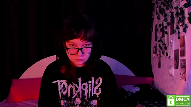 Snapshot of dreamgirllovee chatting on November 13, 10:30 pm dreamgirllovee online show from November 13, 10:30 pm