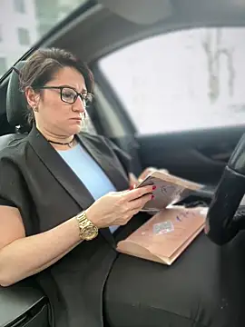 ZhenjaPoledance online show from April 16, 1:01 pm