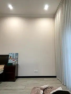 Hott Lolla online show from October 4, 8:34 am