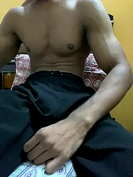 Snapshot of Wild_beast chatting on November 25, 9:42 am Wild beast online show from November 25, 9:42 am