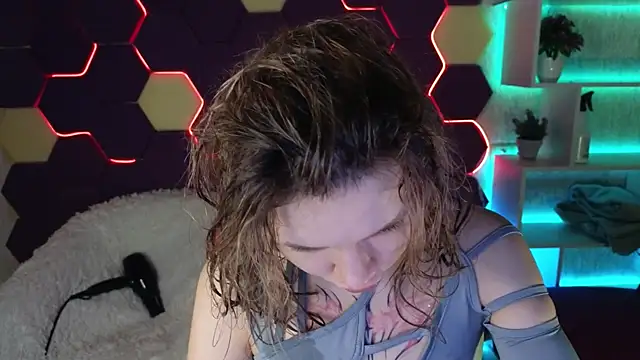 Snapshot of LitaBrom chatting on January 6, 1:09 am LitaBrom online show from January 6, 1:09 am