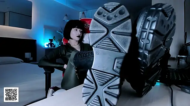  Goddess Misha  online show from December 18, 8:59 pm