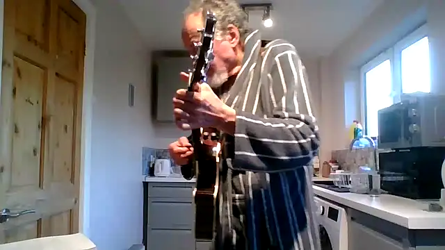 jimmybenido online show from March 4, 5:41 pm