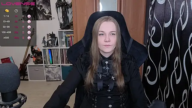 stellablondy online show from February 1, 3:43 pm