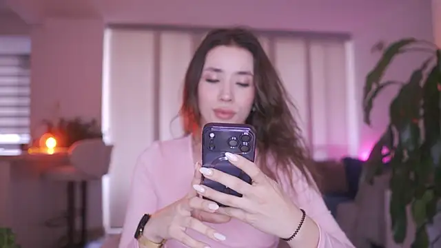 honeyann08 online show from February 2, 9:57 pm