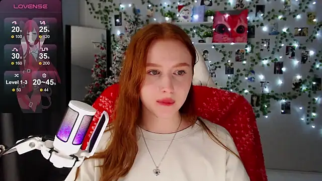 Snapshot of Meow_babe chatting on December 12, 3:16 pm Meow babe online show from December 12, 3:16 pm