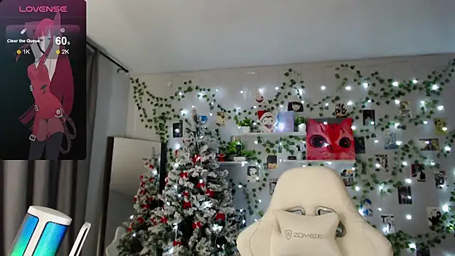 Snapshot of Meow_babe chatting on December 21, 6:23 pm Meow babe online show from December 21, 6:23 pm