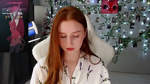 Snapshot of Meow_babe chatting on December 25, 2:45 pm Meow babe online show from December 25, 2:45 pm