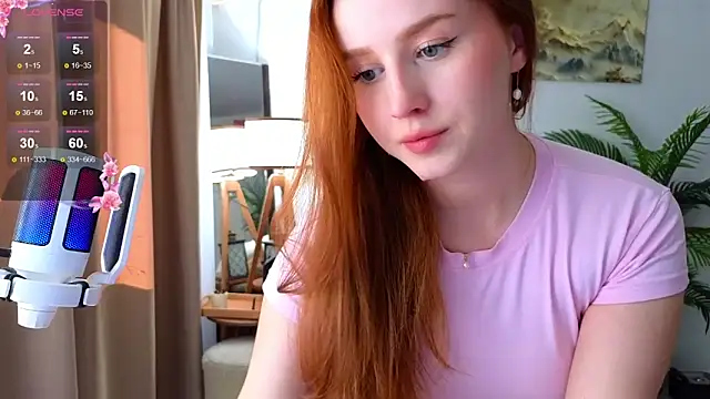 Snapshot of Meow_babe chatting on October 9, 10:46 am Meow babe online show from October 9, 10:46 am